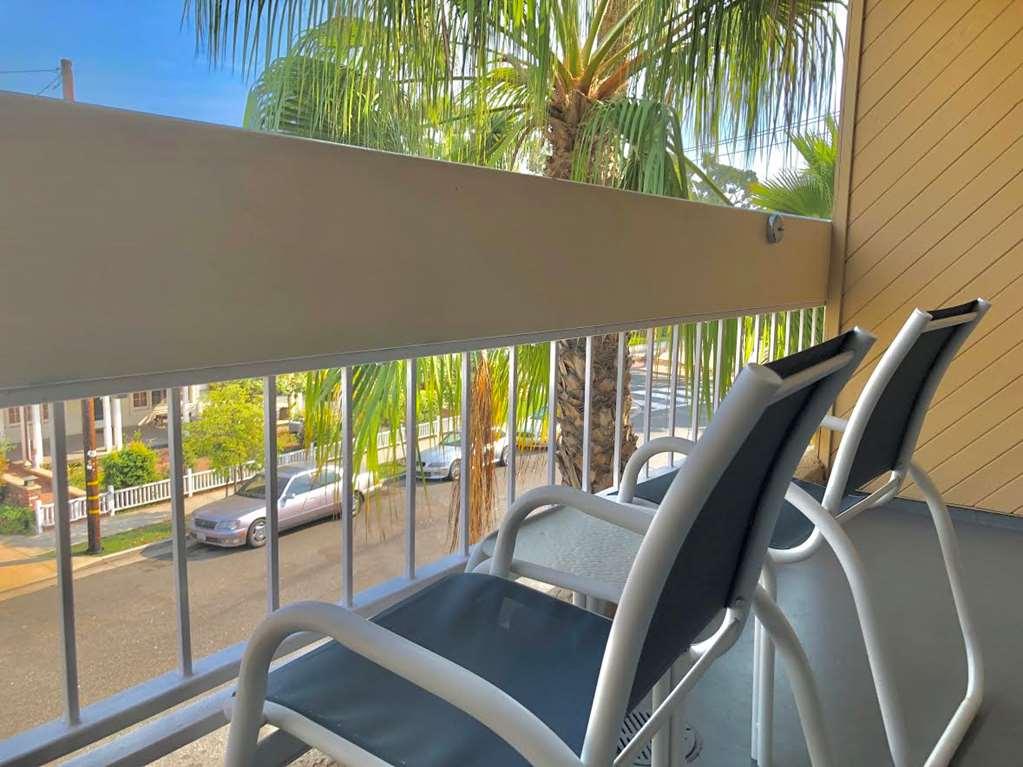 The Pacific Hotel 3*