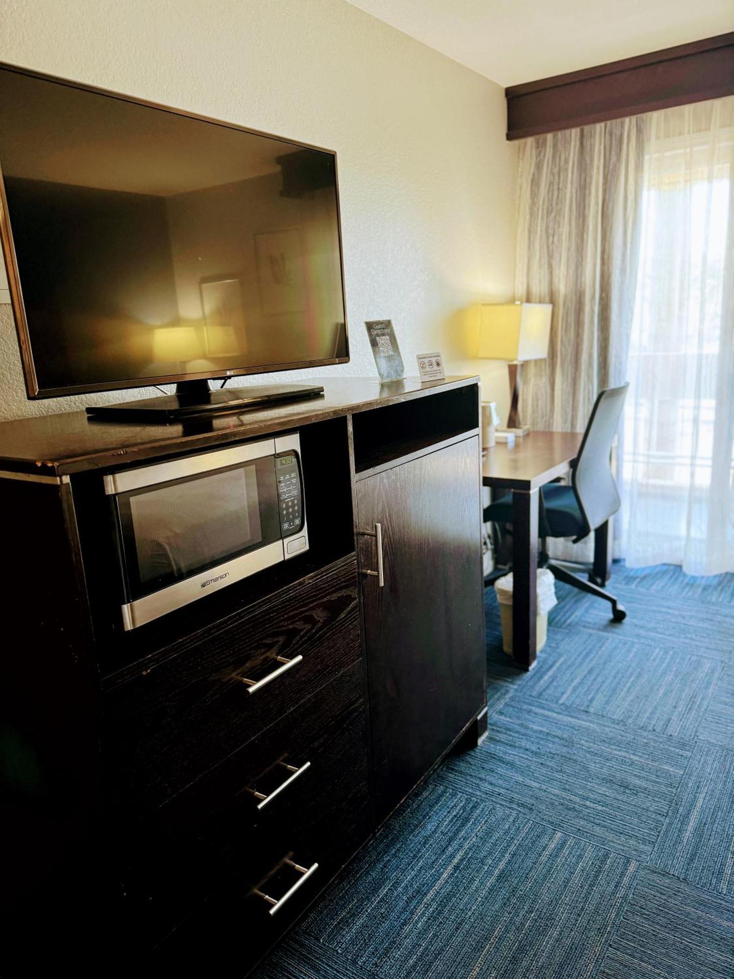 Hotel The Pacific 3*